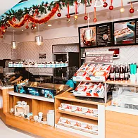Барная стойка для кафе-пекарни CINNABON на Васильевском острове