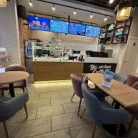 Барная стойка и мебель для кафе-пекарни Cinnabon в Москве