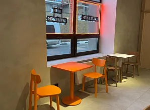 Мебель для кофейни Bodro сoffee на Дербеневской набережной Фото 3