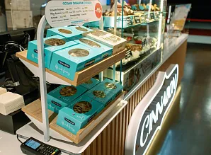 Барная стойка для кафе-пекарни Cinnabon в ТРК Меркурий Фото 15
