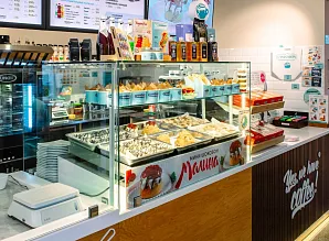 Барная стойка для кафе-пекарни Cinnabon на Сенной площади в Санкт-Петербурге Фото 4