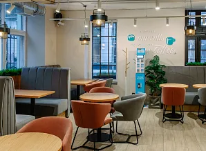 Барная стойка для кафе-пекарни Cinnabon на Сенной площади в Санкт-Петербурге Фото 8