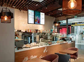 Барная стойка и мебель для кафе-пекарни Cinnabon в ТЦ Жемчужная Плаза Фото 12