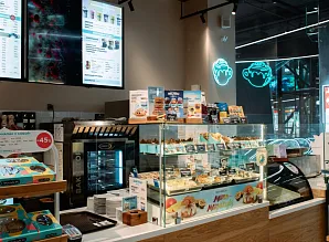 Барная стойка для кафе-пекарни Cinnabon в ТРК Прометей Фото 22
