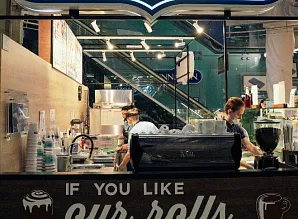 Барная стойка для кафе-пекарни Cinnabon в ТЦ «Невский Атриум» Фото 7