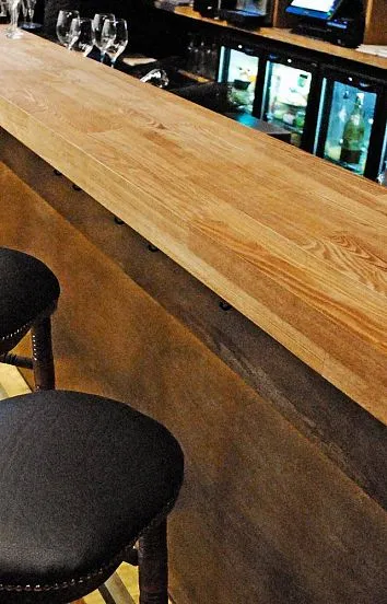 Мебель для паба Rocky’s pub and kitchen на Баррикадной