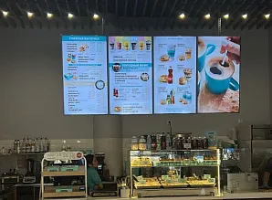 Барная стойка и мебель для кафе-пекарни Cinnabon в ТЦ «Место встречи Ангара» Фото 2