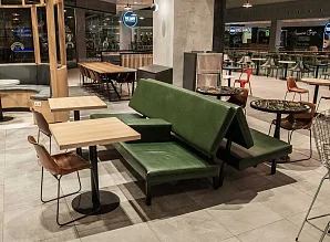 Барные стойки и мебель для фудкорта в ТЦ "Метрополис" Фото 3