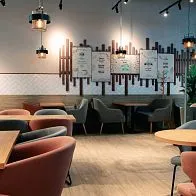 Барная стойка и мебель для кафе-пекарни Cinnabon в Санкт-Петербурге
