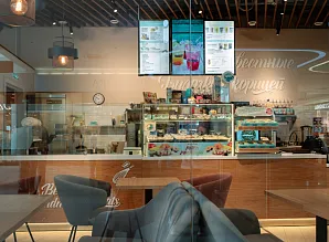 Барная стойка и мебель для кафе-пекарни Cinnabon в ТЦ Жемчужная Плаза Фото 16