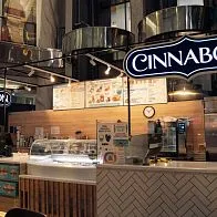 Барная стойка для кафе-пекарни Cinnabon в ТЦ «Невский Атриум»