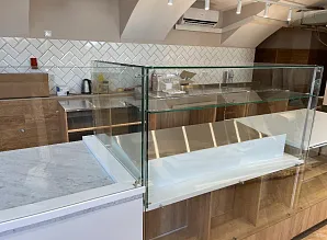 Барная стойка для кафе-пекарни Cinnabon в Санкт-Петербурге Фото 5