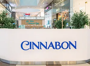 Барная стойка и мебель для кафе-пекарни Cinnabon в ТРЦ «Галерея» в Санкт-Петербурге Фото 26