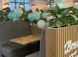 Барная стойка и мебель для кафе-пекарни Cinnabon в Ростове Фото 5