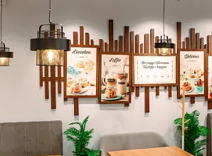 Барная стойка и мебель для кафе-пекарни Cinnabon в ТЦ Европолис в Санкт-Петербурге Фото 11