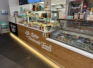 Производство барной стойки и нестандартной мебели для кафе-пекарни Cinnabon в ТРК Мозаика Фото 7