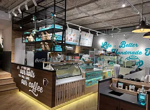 Производство мебели и барной стойки для кафе-пекарни Cinnabon на Лиговском Фото 2