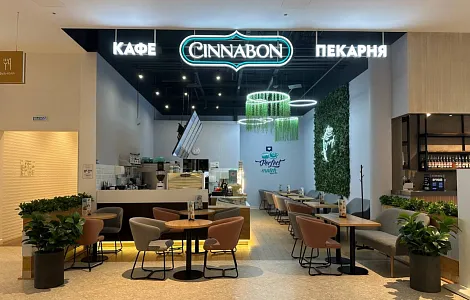 Барная стойка и мебель для кафе-пекарни Cinnabon в ТЦ Витязь