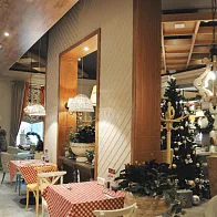 Барная стойка и мебель для ресторана IL Patio в аутлет центре FASHION HOUSE