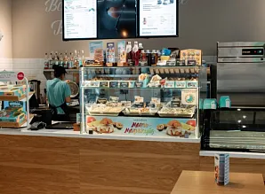 Барная стойка для кафе-пекарни Cinnabon в ТРК Прометей Фото 20