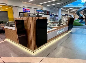Барная стойка и декор для кафе-пекарни Cinnabon в ТРЦ «МЕГА Химки» Фото 6